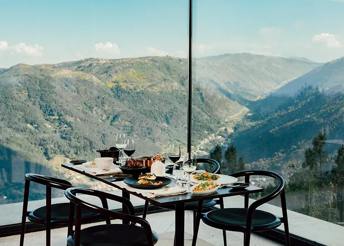 Hotel Casa De Sao Lourenco - Burel Panorama - Member Of Relais & Chateaux